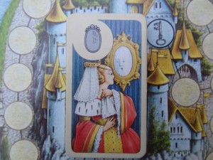 Il va donc falloir trouver le miroir magique de la méchante reine de Blanche-Neige...