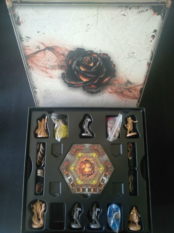 Black_Rose_Wars_Jeux_de_societe_Ludovox (1)