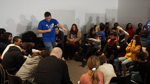 On ne montre pas du doigt ! Ah si, on peut...