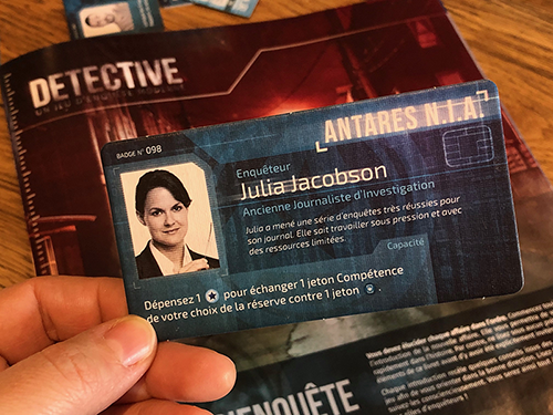 detective-jeu-de-societe-portal-carte-taille-500-ludovox