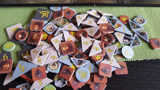 les différents types de pions et jetons