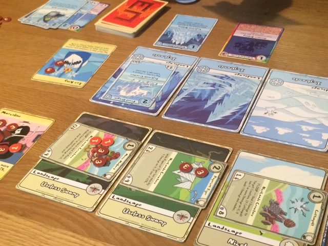 Le poussin, qui a une attaque de 0, gagne 1 point d'attaque par point de blessure... Il peut vite devenir terrifiant.