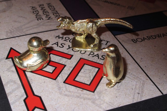 1368825-botte-brouette-coudre-monopoly-cederont