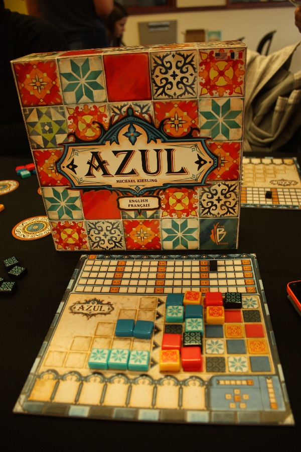 azul