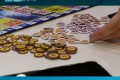 Essen 2015 – jeu Pursuit of happiness – Artipia games – VOSTFR