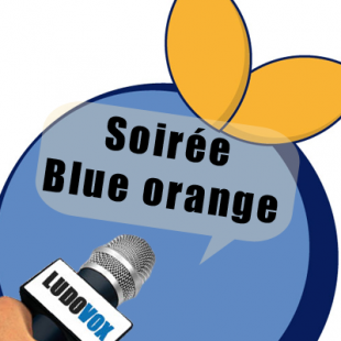Une Orange Bleue sur un bateau