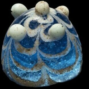 Découverte d’un pion de hnefetafl deluxe à Lindisfarne