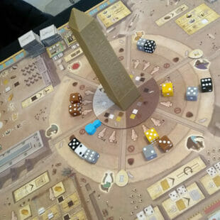 Tekhenu : De l’ombre à la lumière