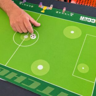 Soccer & la gamme Pitch Games – Le retour en force de la pichenette